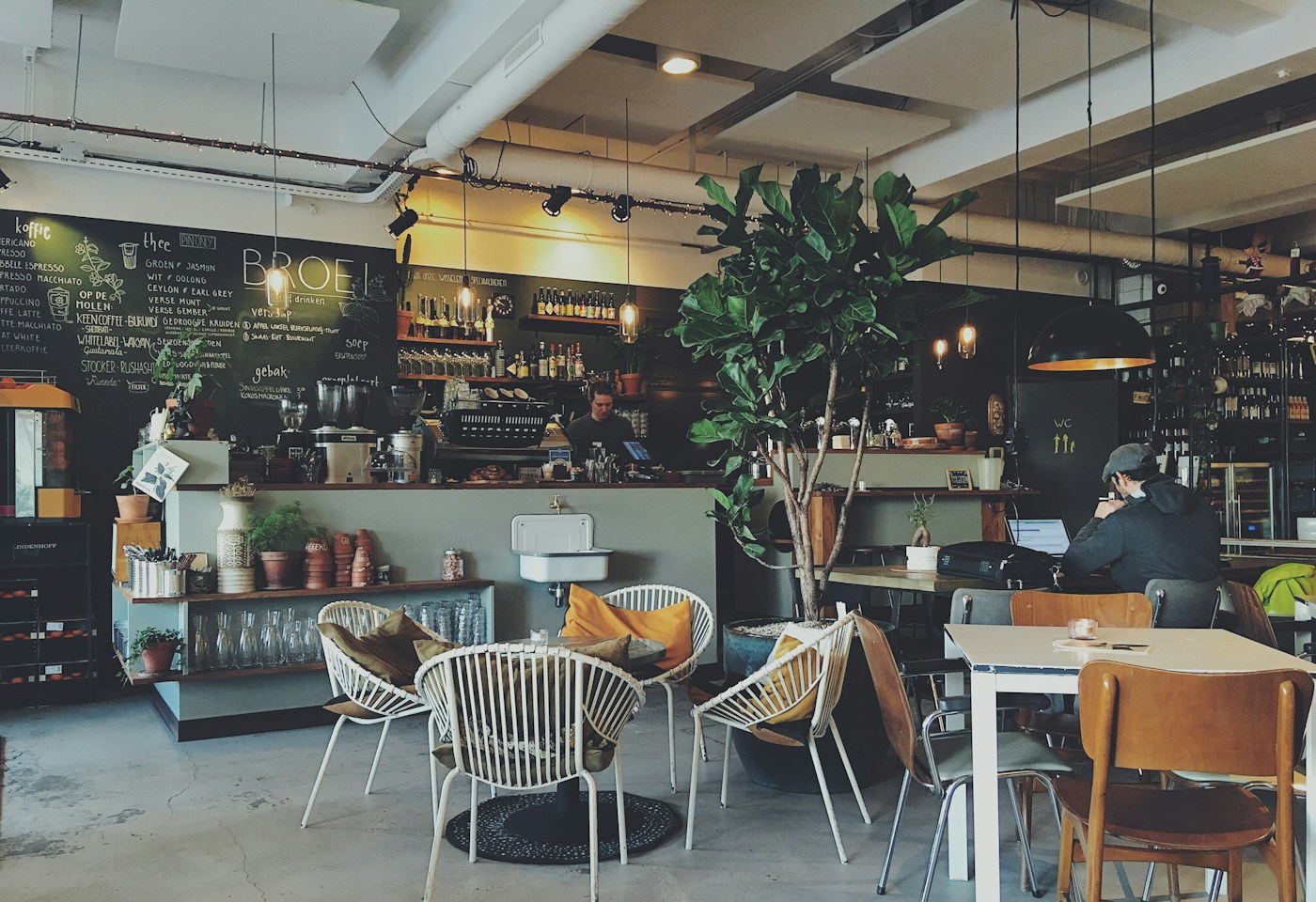 The Shoreline Café